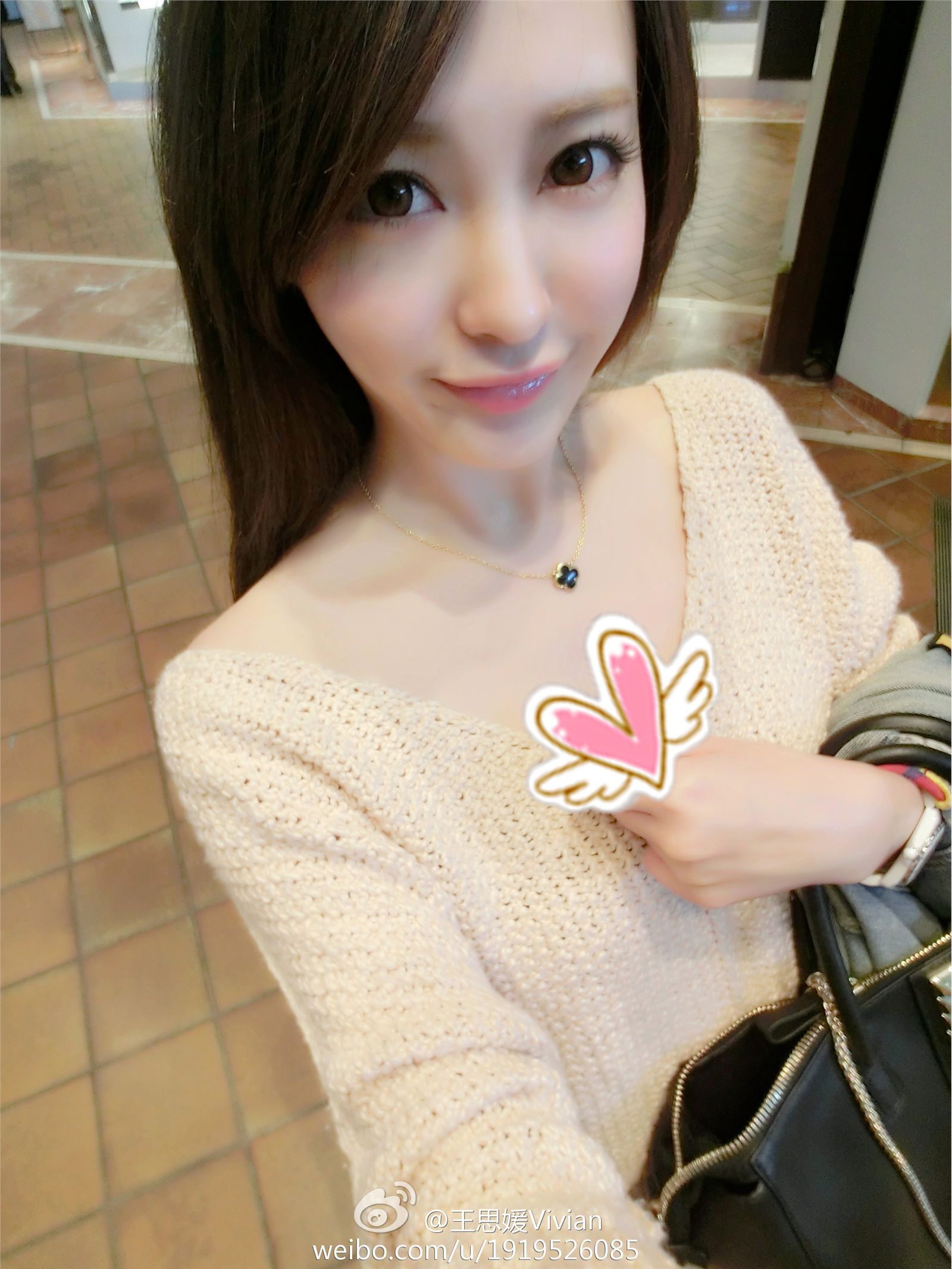 网络红人王思媛Vivian微博自拍写真合集 1