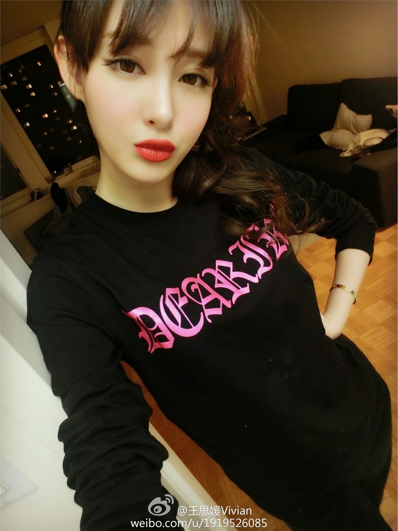 网络红人王思媛Vivian微博自拍写真合集 1