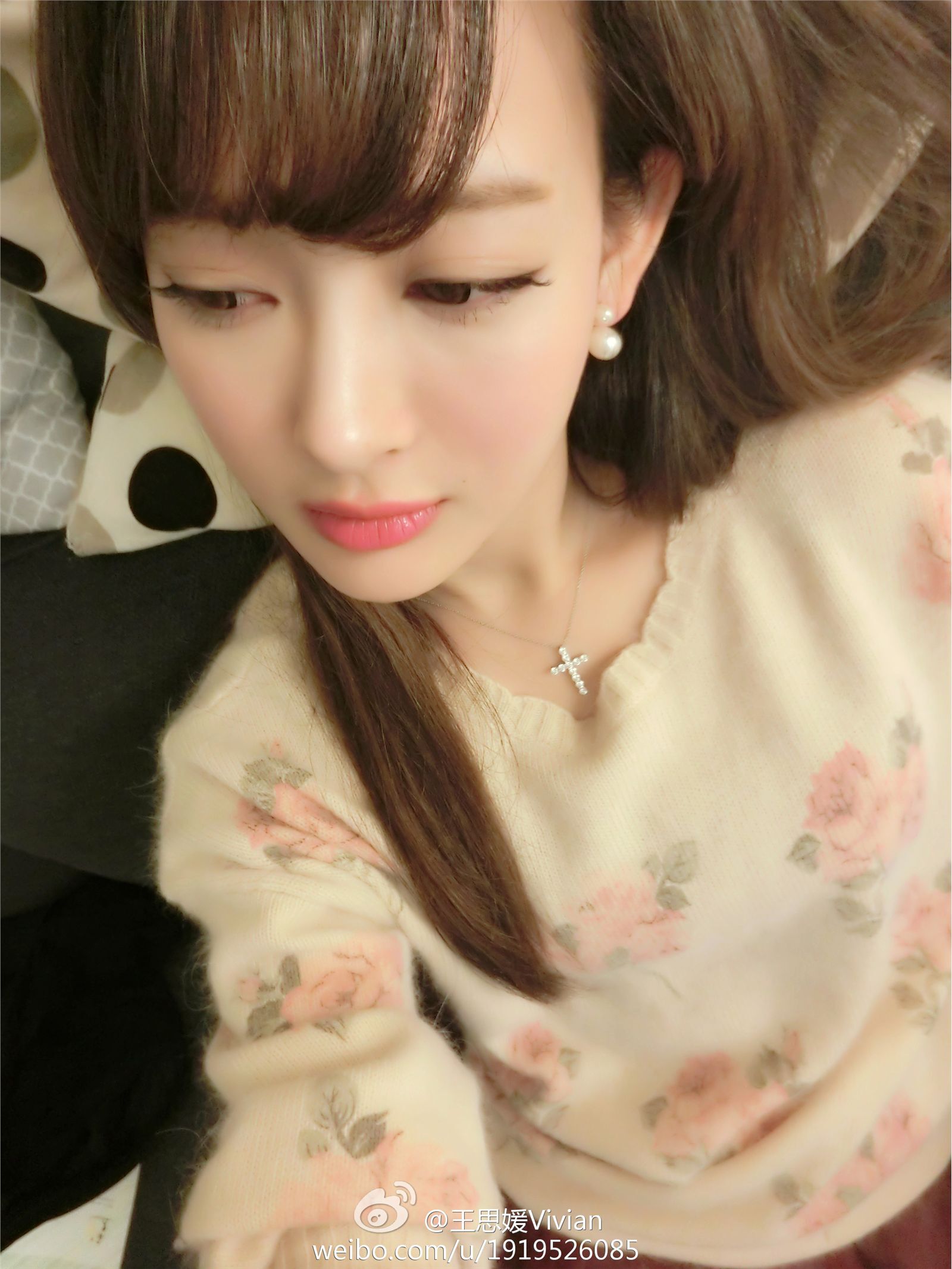 网络红人王思媛Vivian微博自拍写真合集 1