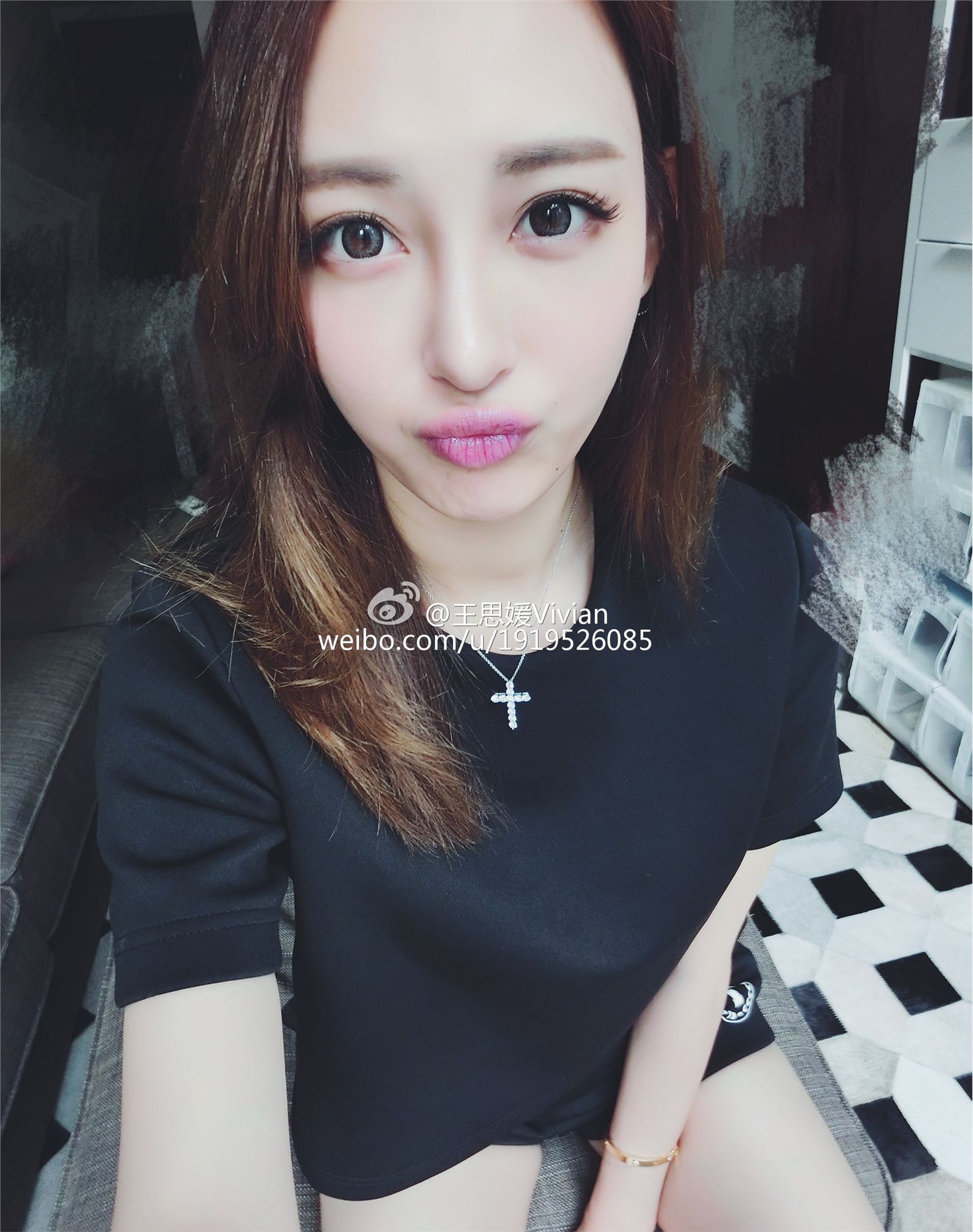 网络红人王思媛Vivian微博自拍写真合集 2