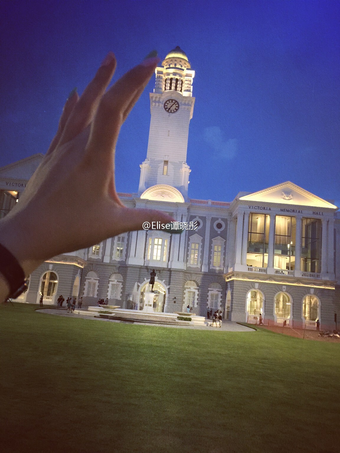 极品胸器嫩模Elise谭晓彤微博福利图片