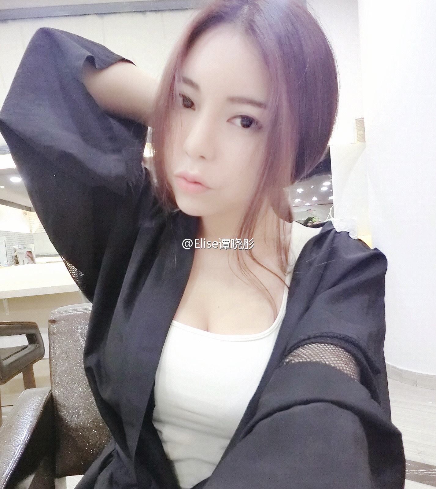 极品胸器嫩模Elise谭晓彤微博福利图片