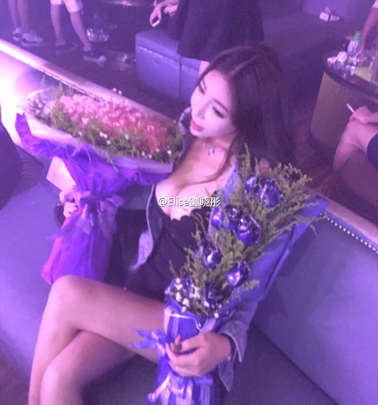 极品胸器嫩模Elise谭晓彤微博福利图片