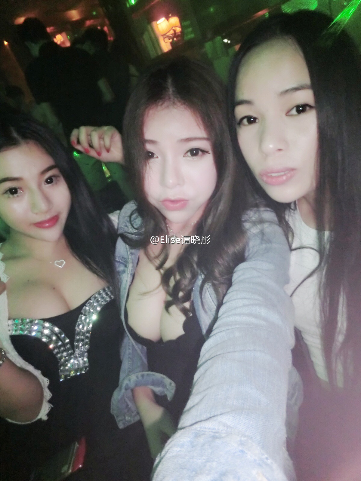 极品胸器嫩模Elise谭晓彤微博福利图片