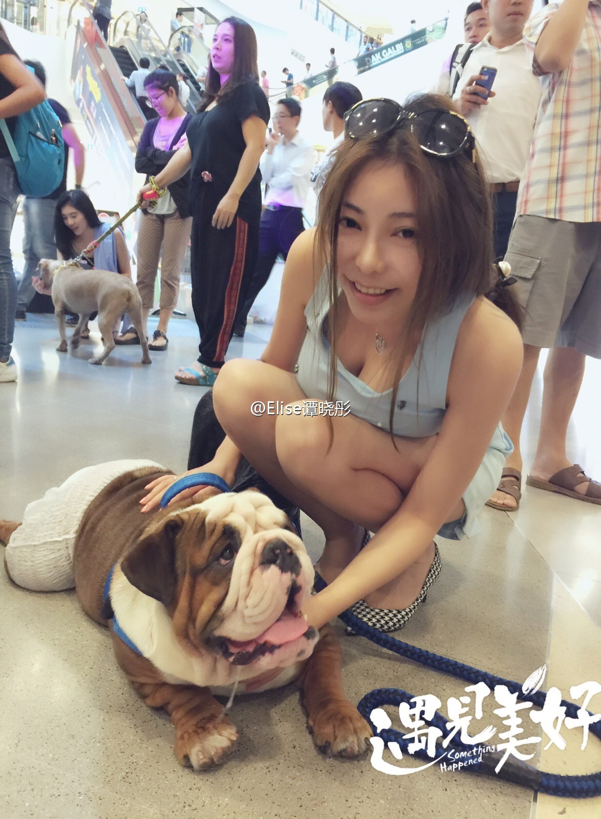 极品胸器嫩模Elise谭晓彤微博福利图片