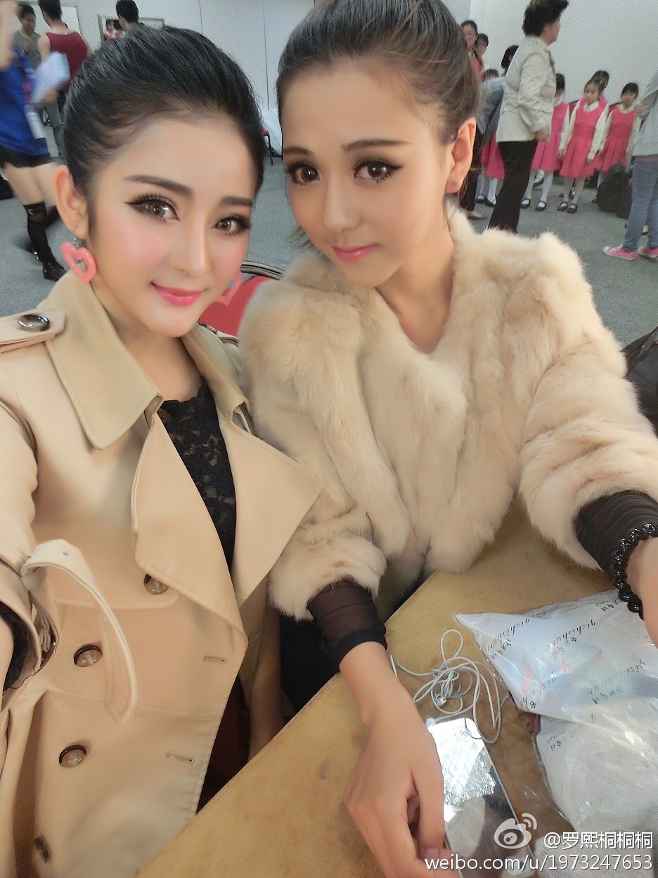 健身房的高颜值邻家妹子 - 罗熙桐桐桐 微博高清合集 2