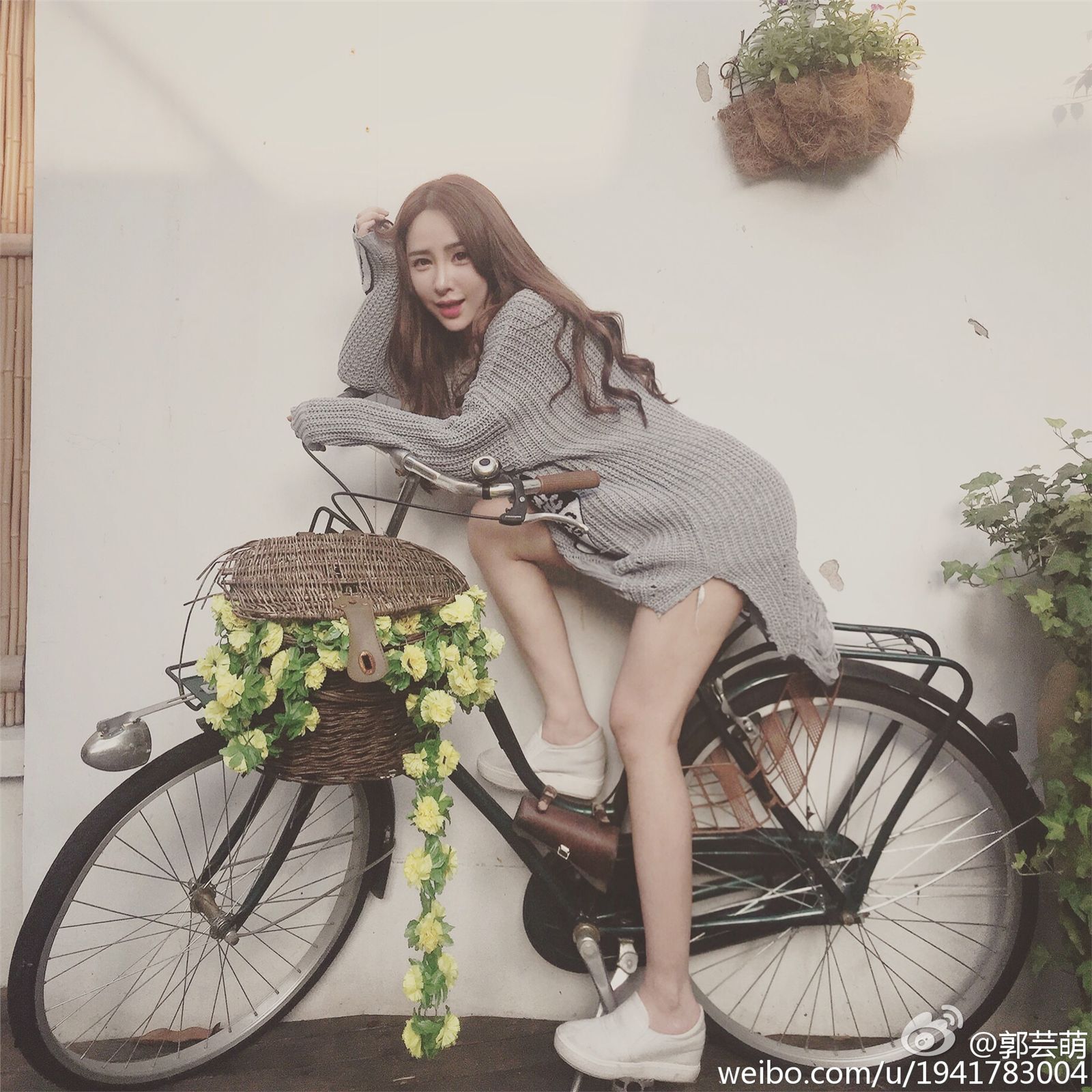 美女模特郭芸萌 微博美图合集