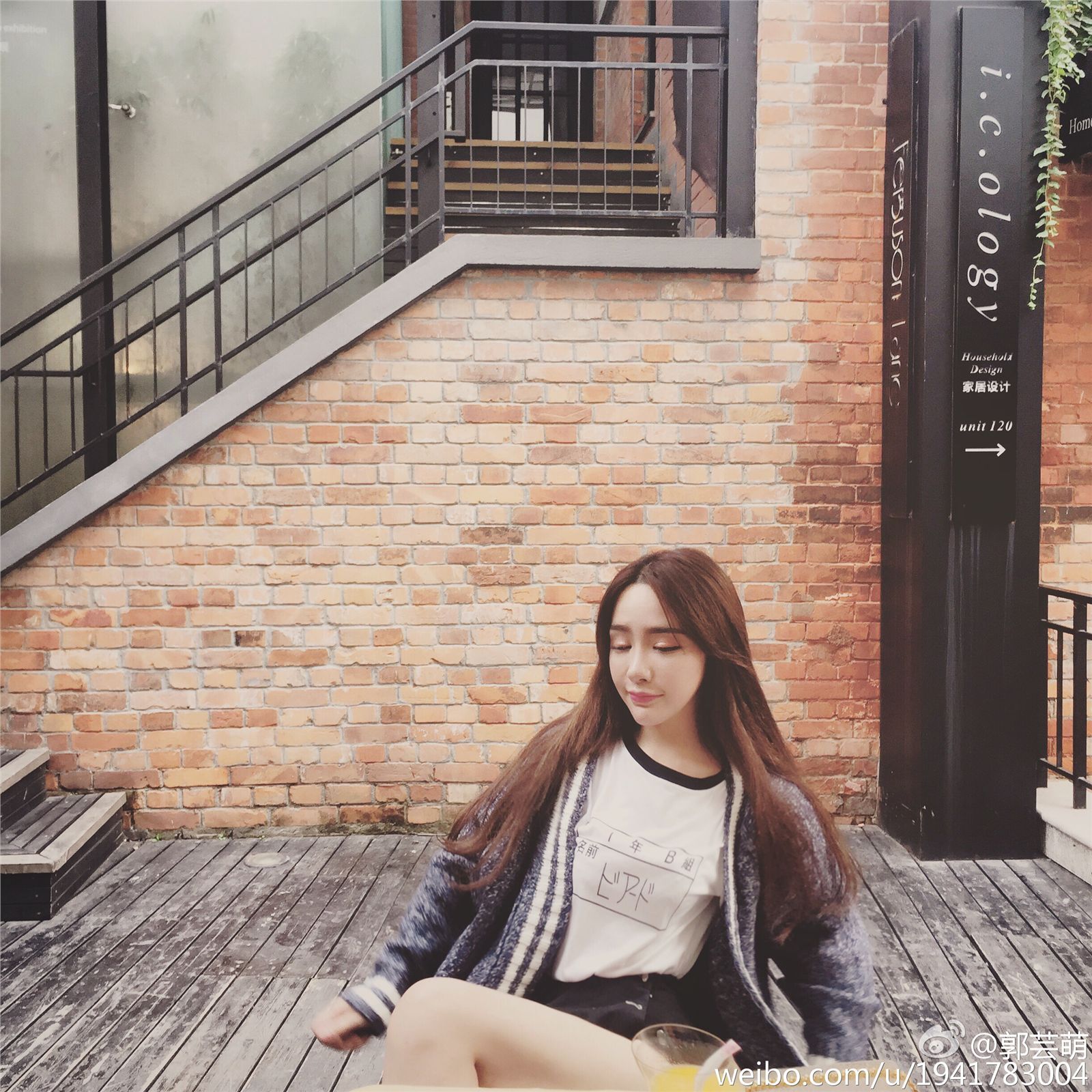 美女模特郭芸萌 微博美图合集