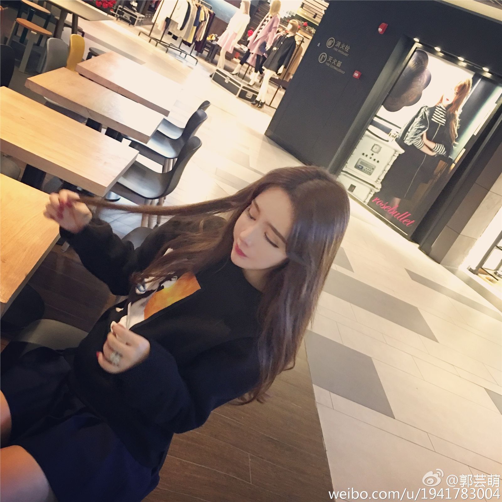 美女模特郭芸萌 微博美图合集