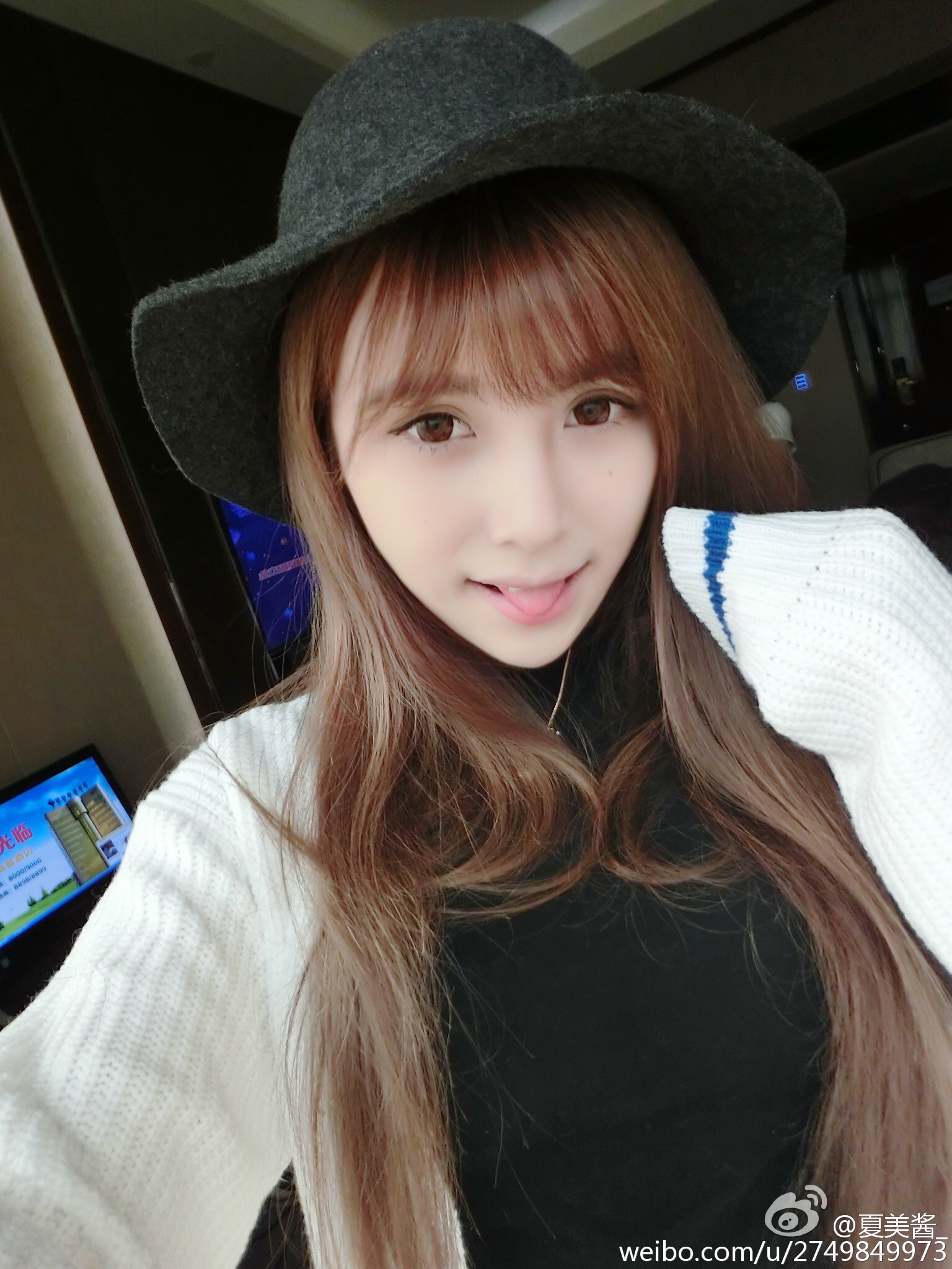 波萝社LOL美女夏美酱 微博图集