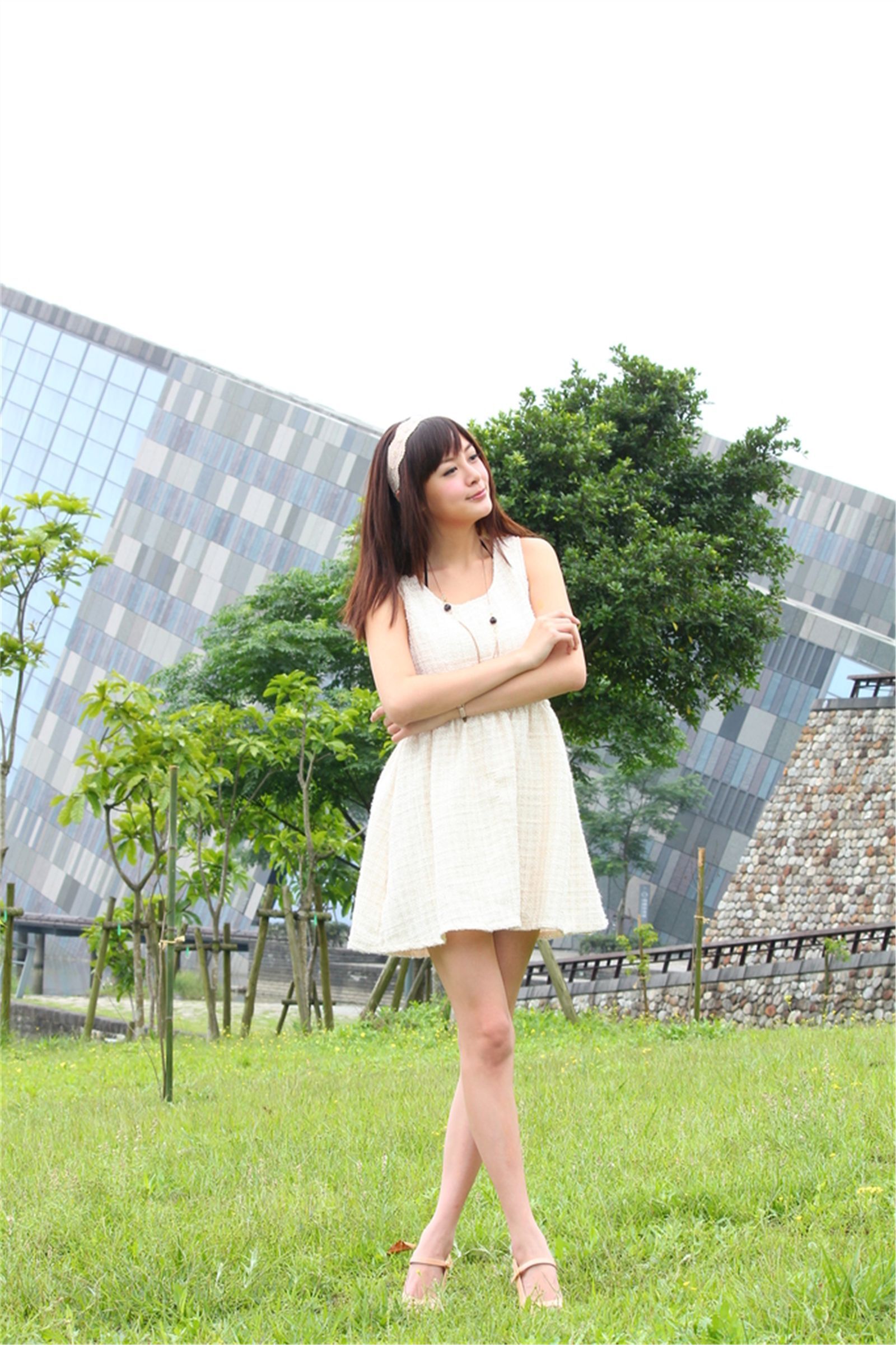 台湾清纯美女小夢 烏石港外拍