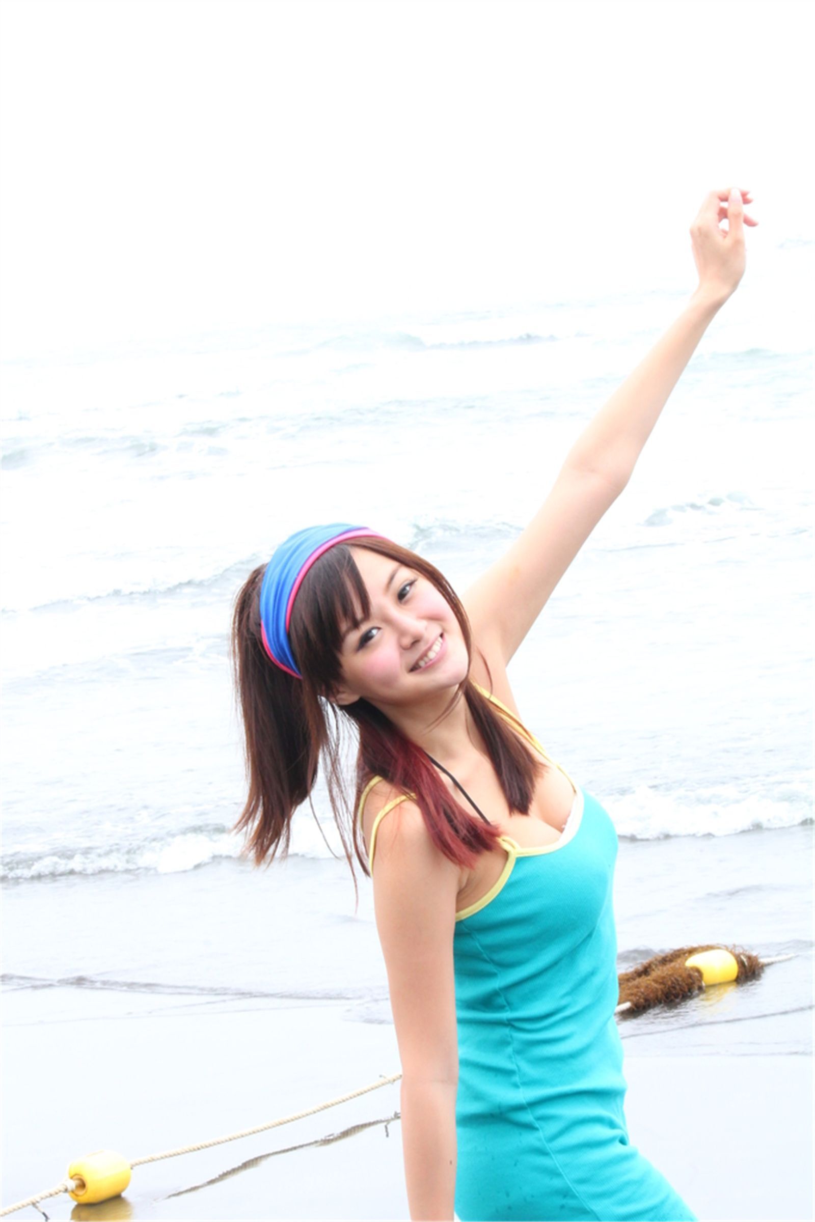 台湾清纯美女小夢 烏石港外拍