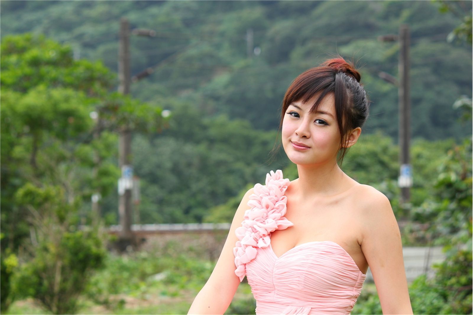 台湾清纯美女小夢 烏石港外拍