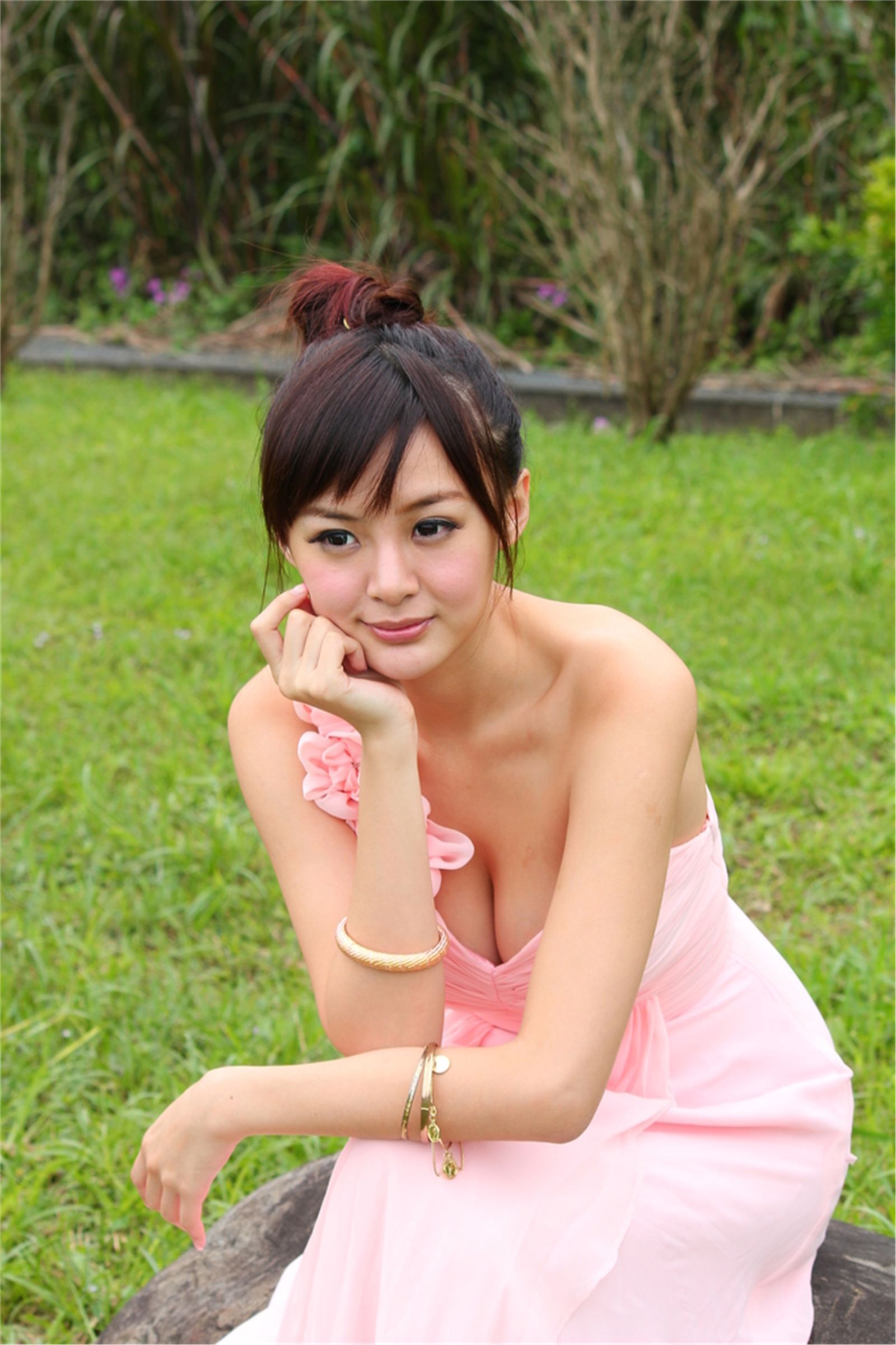 台湾清纯美女小夢 烏石港外拍