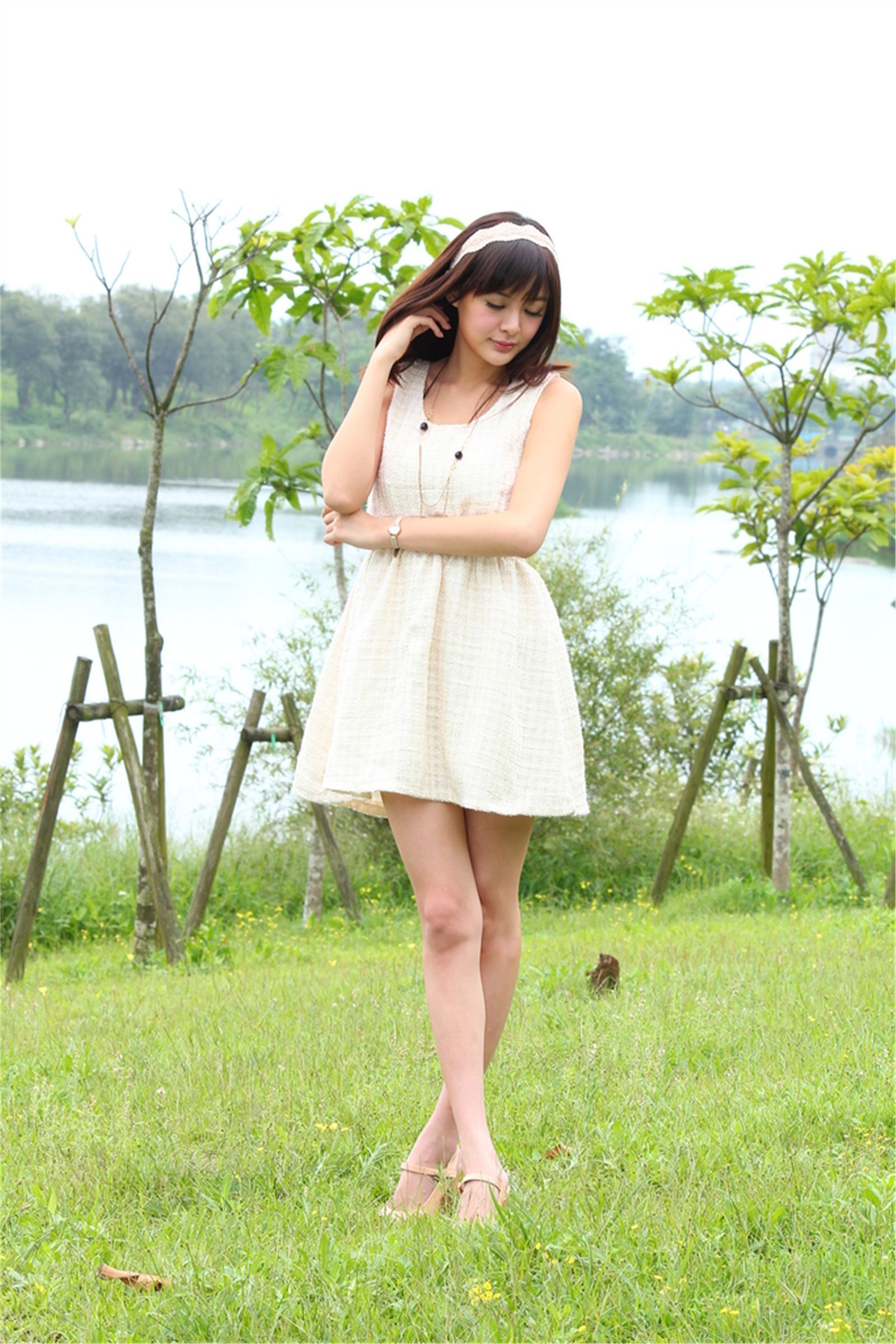 台湾清纯美女小夢 烏石港外拍