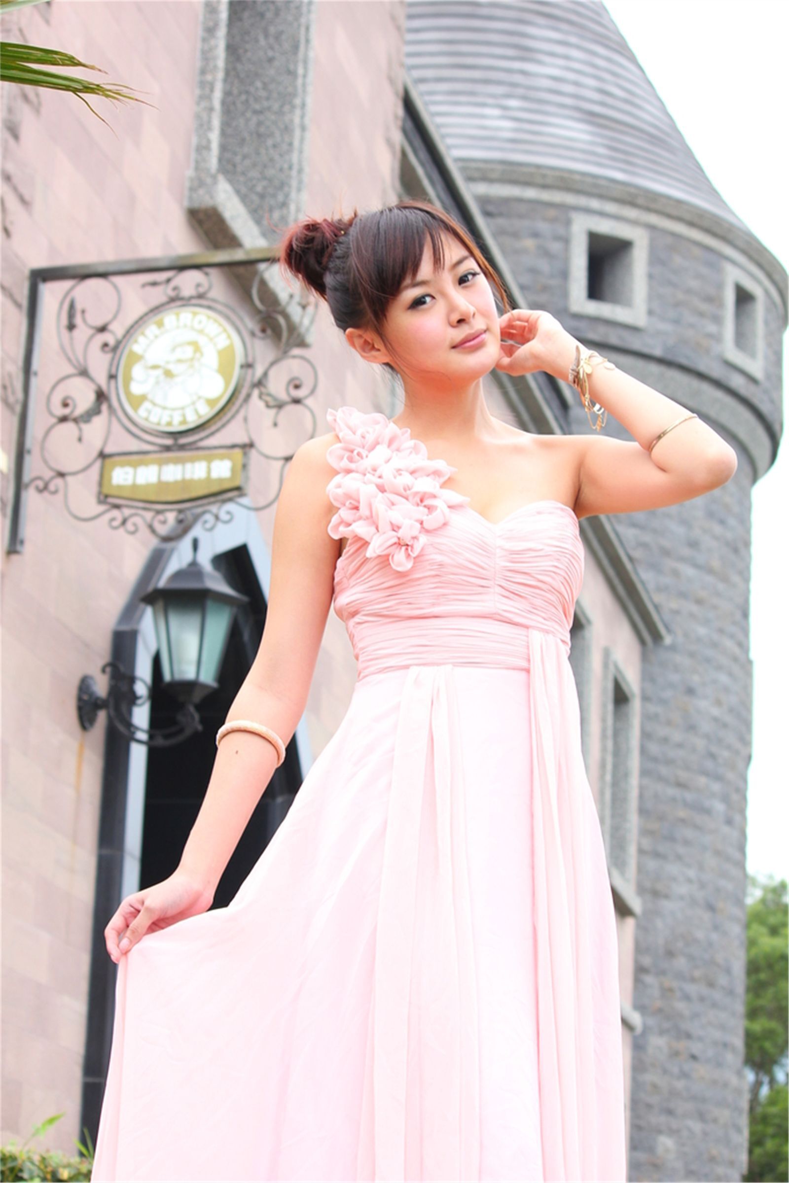 台湾清纯美女小夢 烏石港外拍