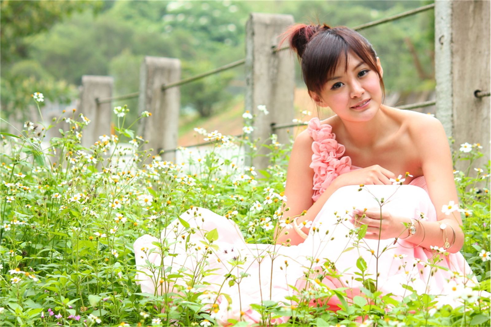 台湾清纯美女小夢 烏石港外拍