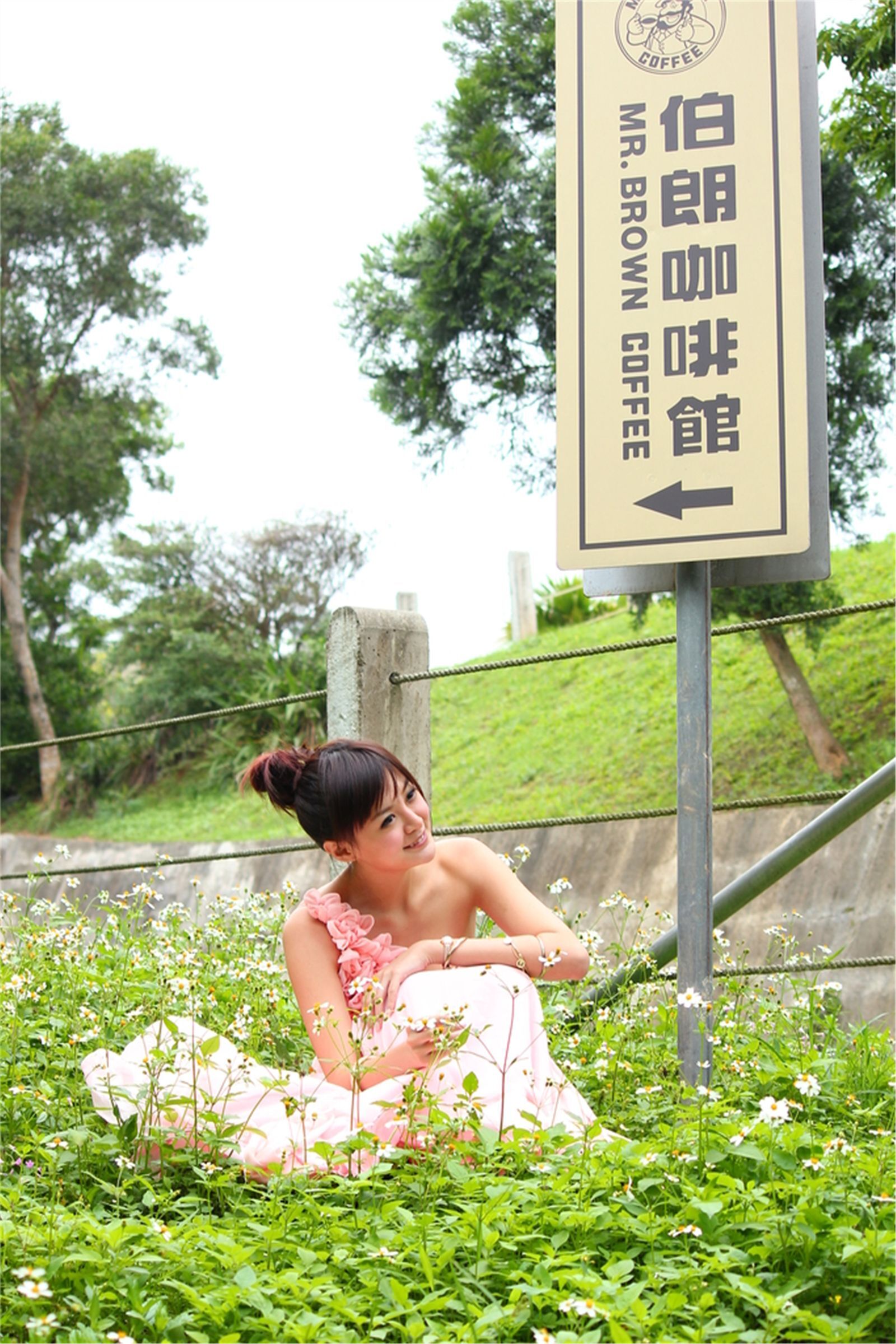 台湾清纯美女小夢 烏石港外拍