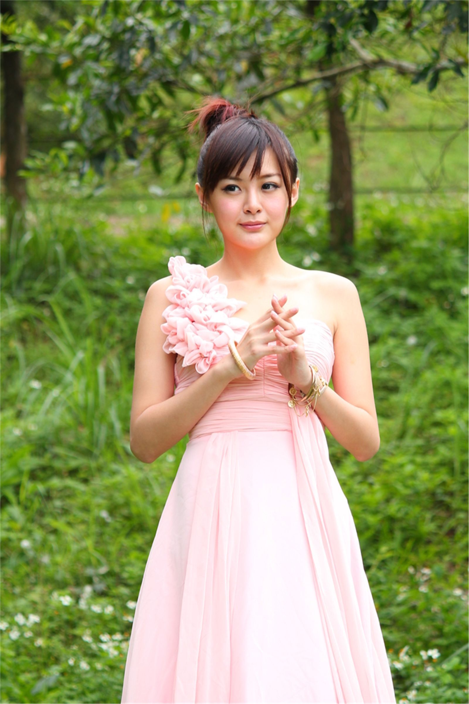 台湾清纯美女小夢 烏石港外拍