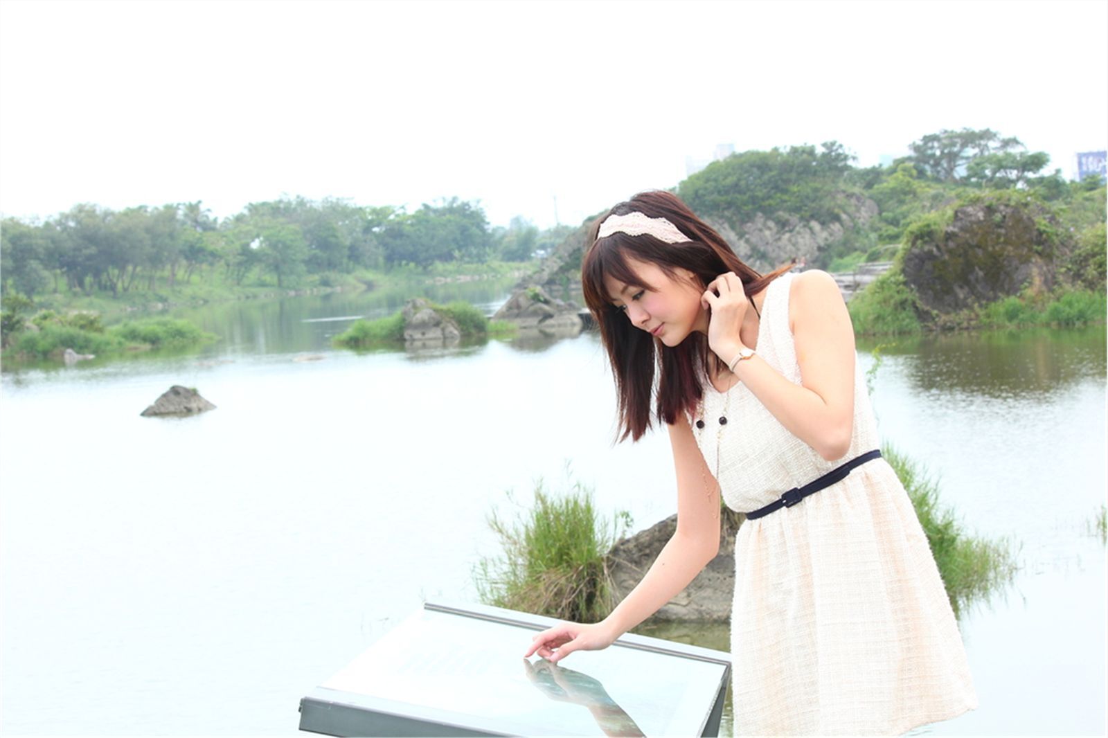 台湾清纯美女小夢 烏石港外拍