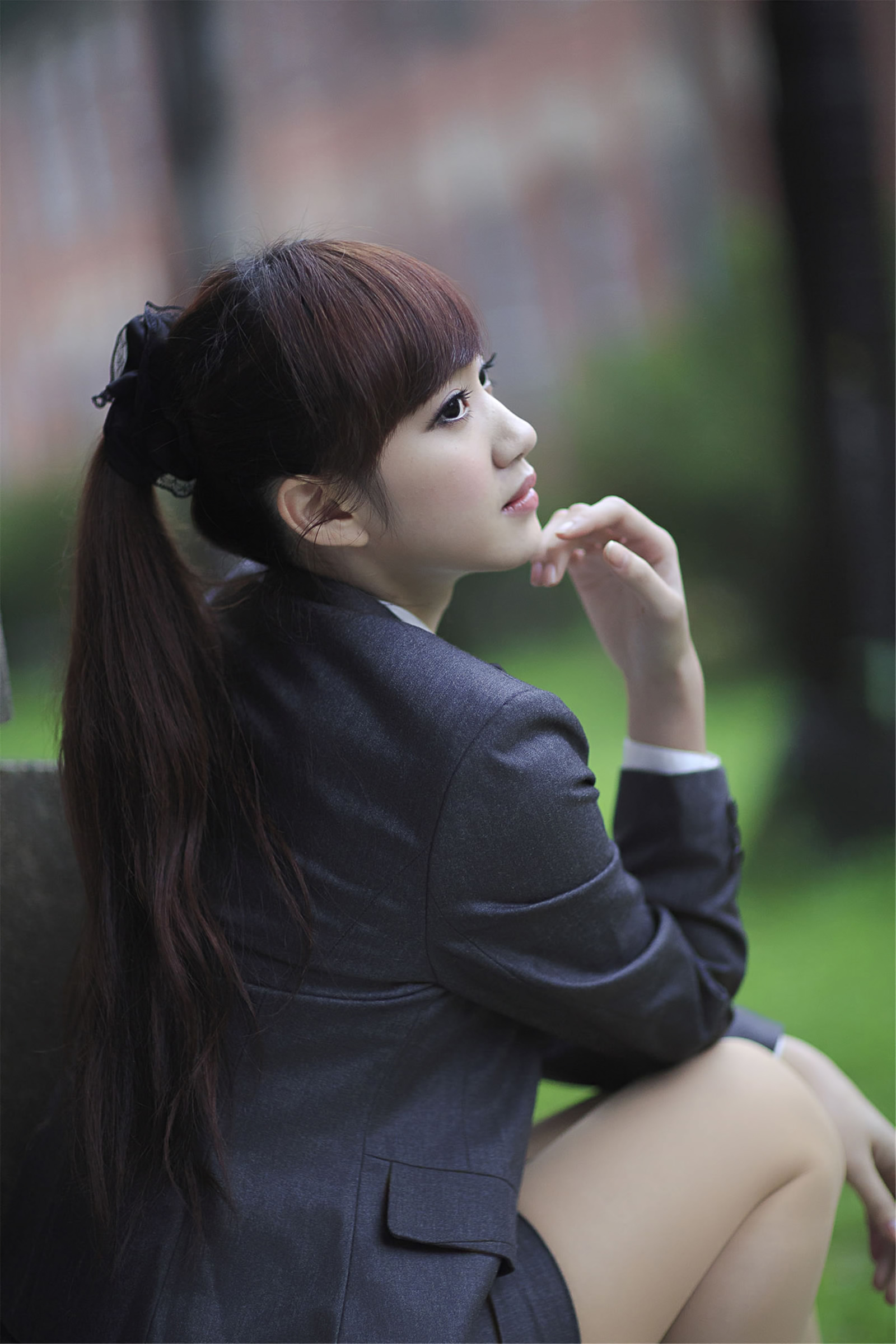 台湾清纯美女小雅 台大医学院外拍