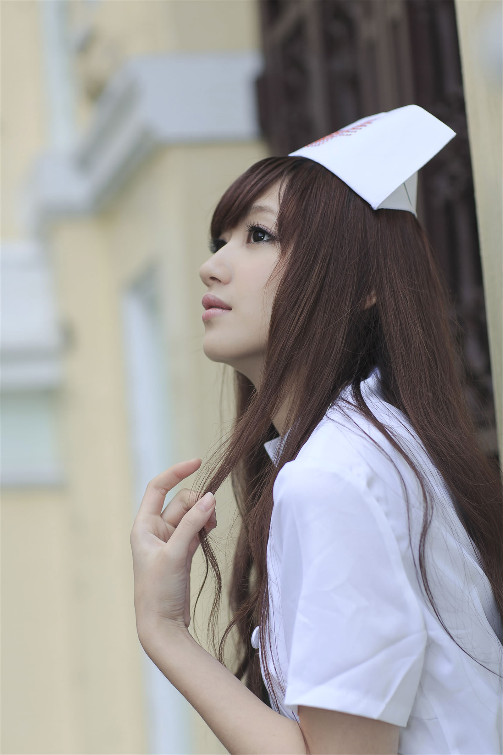 台湾清纯美女小雅 台大医学院外拍