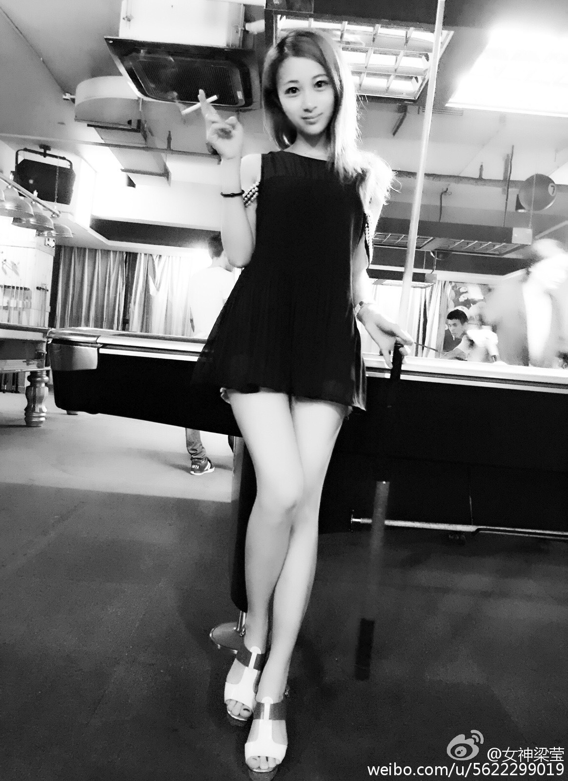美臀女神 - Sugar梁莹性感微博图片打包