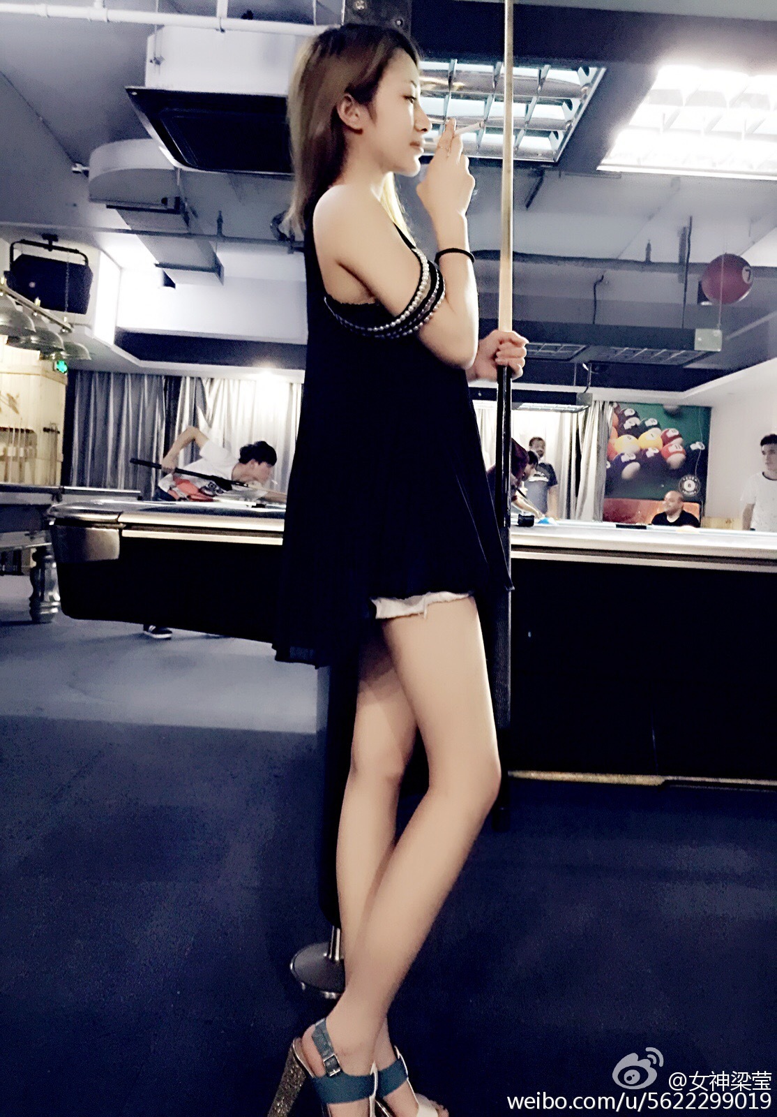 美臀女神 - Sugar梁莹性感微博图片打包