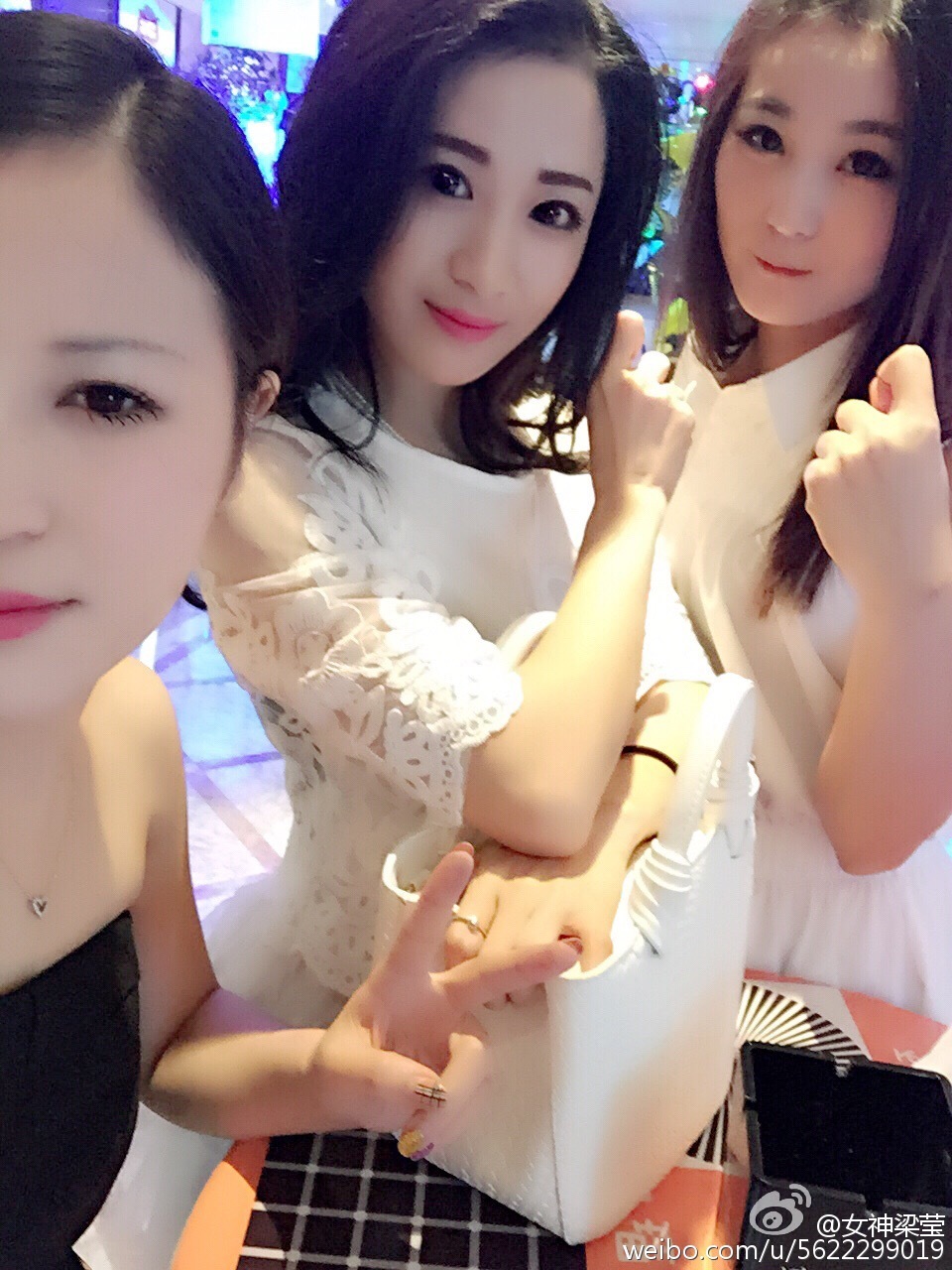 美臀女神 - Sugar梁莹性感微博图片打包