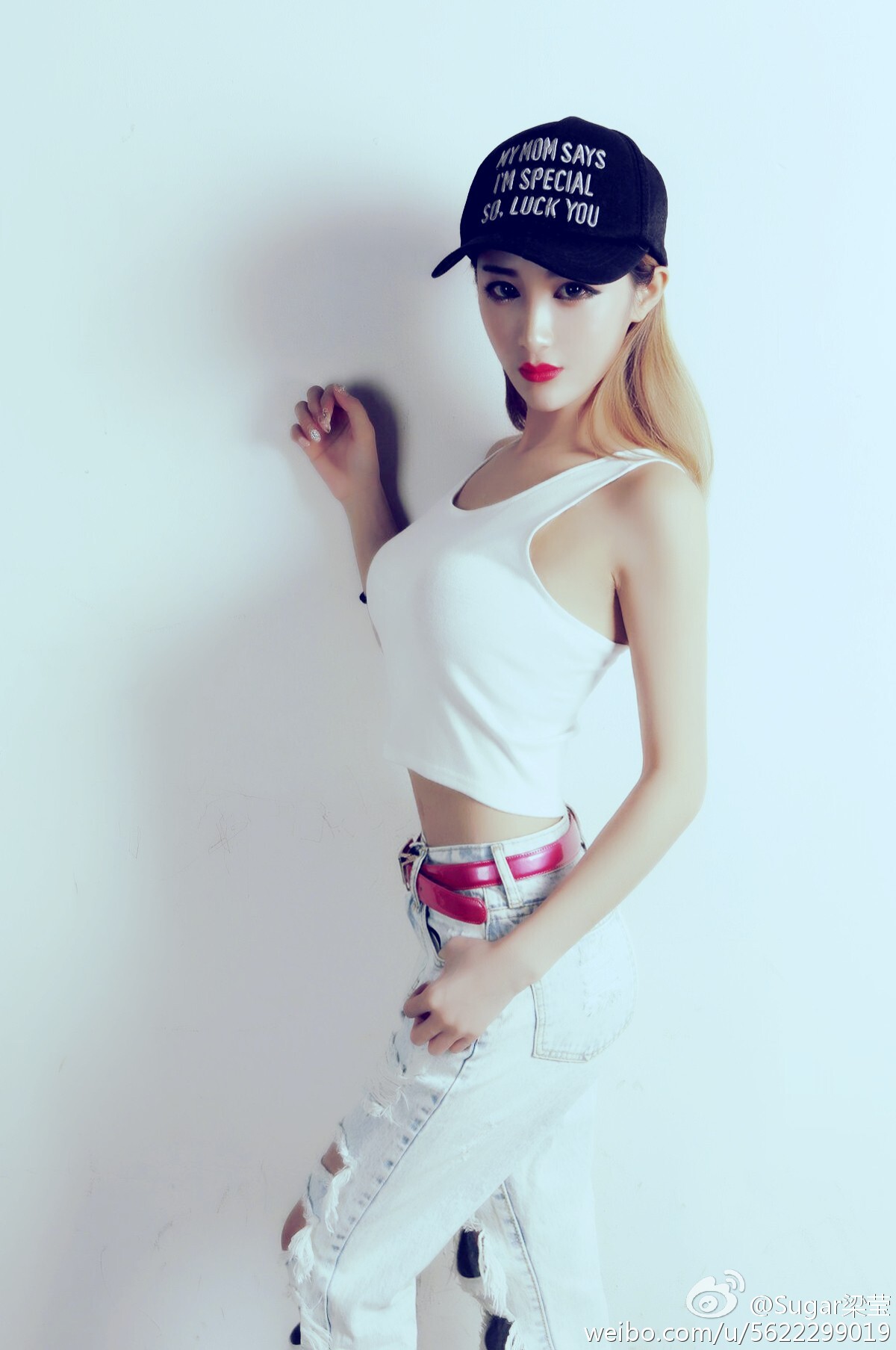 美臀女神 - Sugar梁莹性感微博图片打包