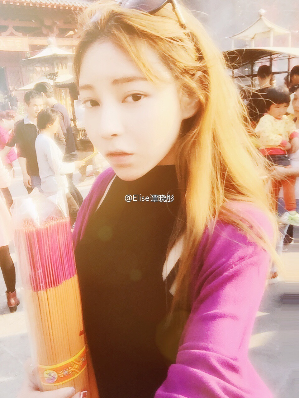 34F大胸模特Elise谭晓彤微博散图