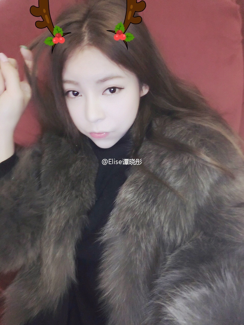 34F大胸模特Elise谭晓彤微博散图