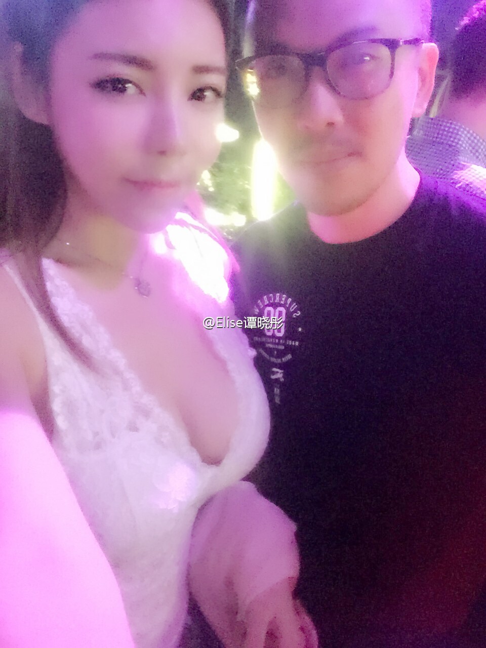 34F大胸模特Elise谭晓彤微博散图