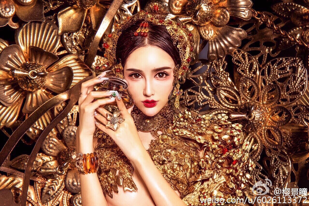 微博红人人气模特欣杨Kitty 微博最新图集