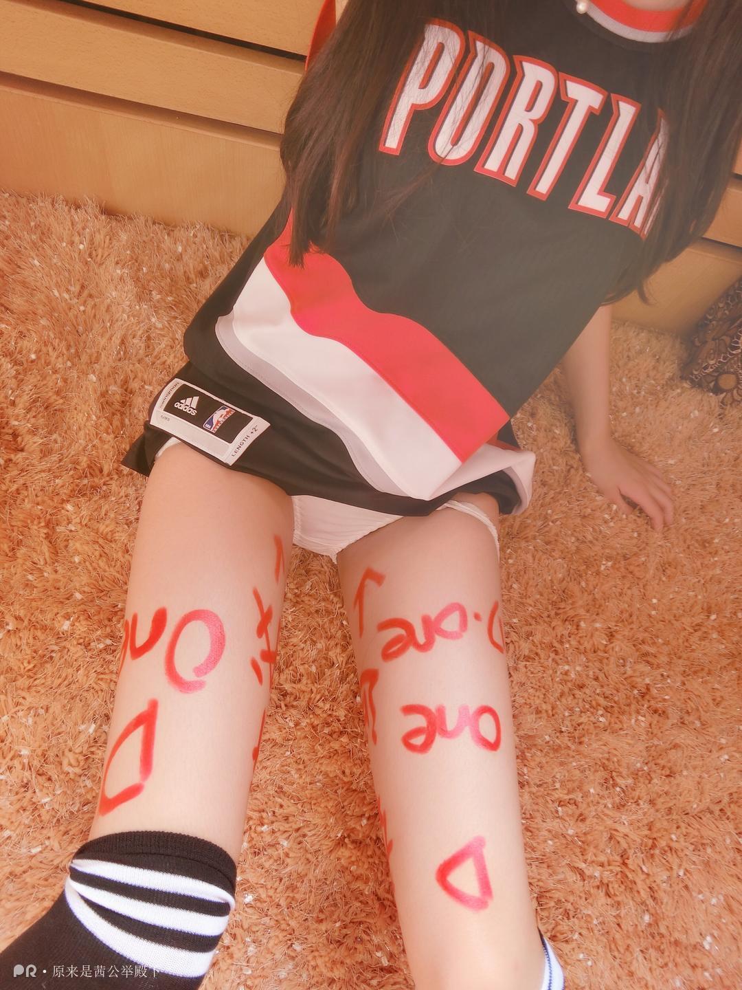 微博妹子原来是茜公举殿下 - daddy  身体口红