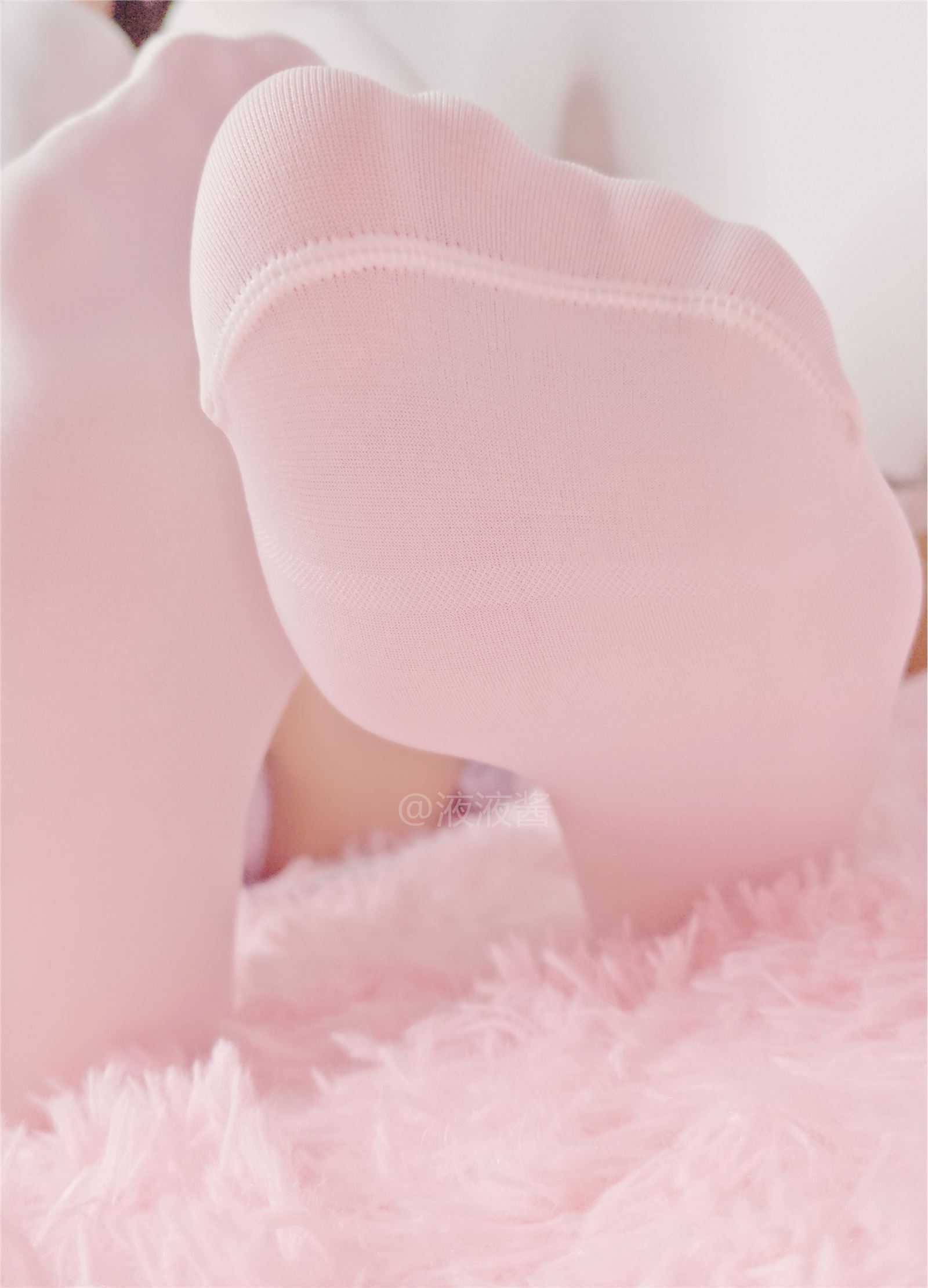 液液酱YeYe-黑白熊