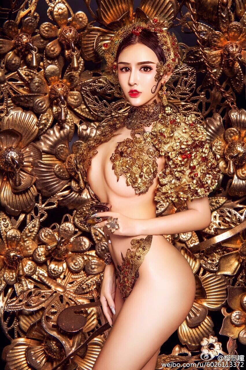 微博女郎 陈雅曼 欣杨最新图集写真