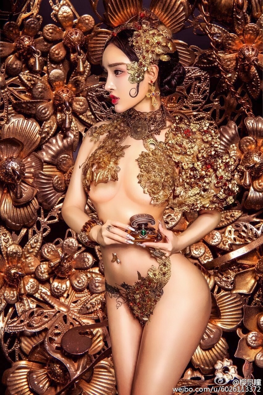 微博女郎 陈雅曼 欣杨最新图集写真