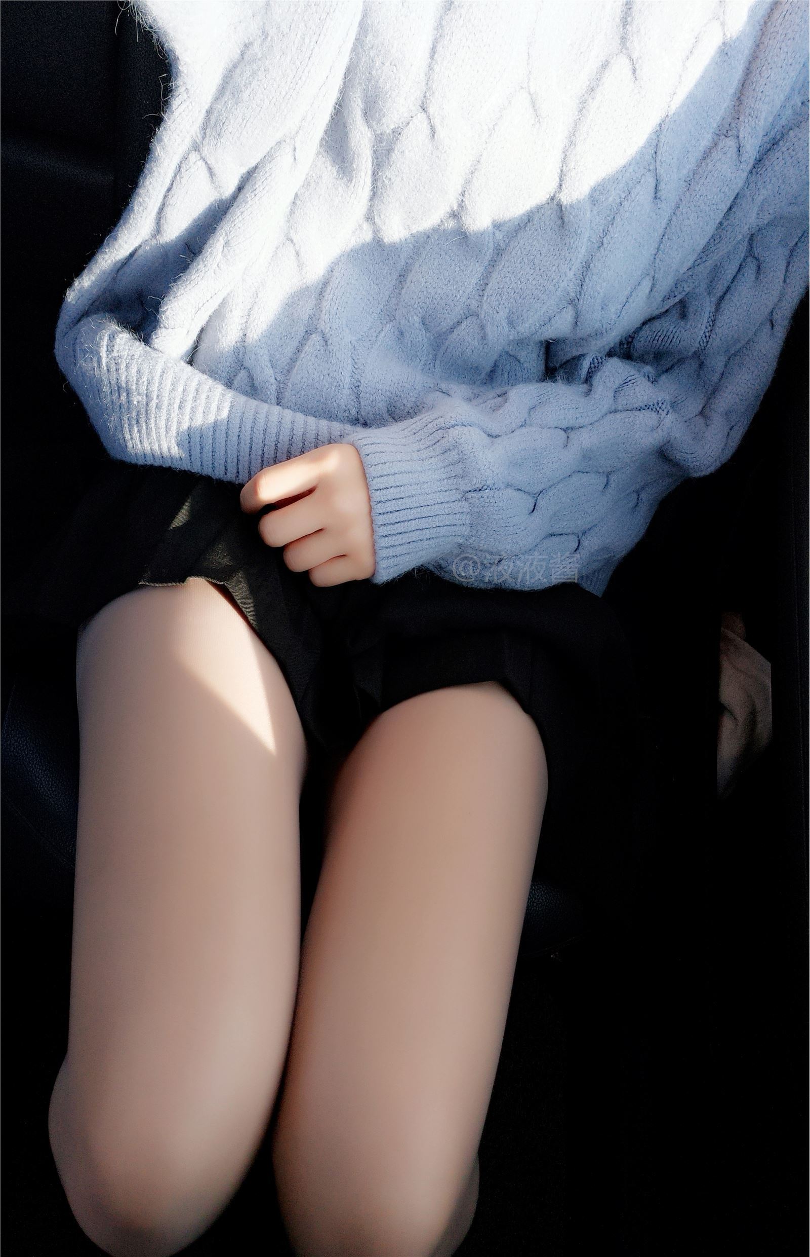 液液酱YeYe-1106漫长的路程