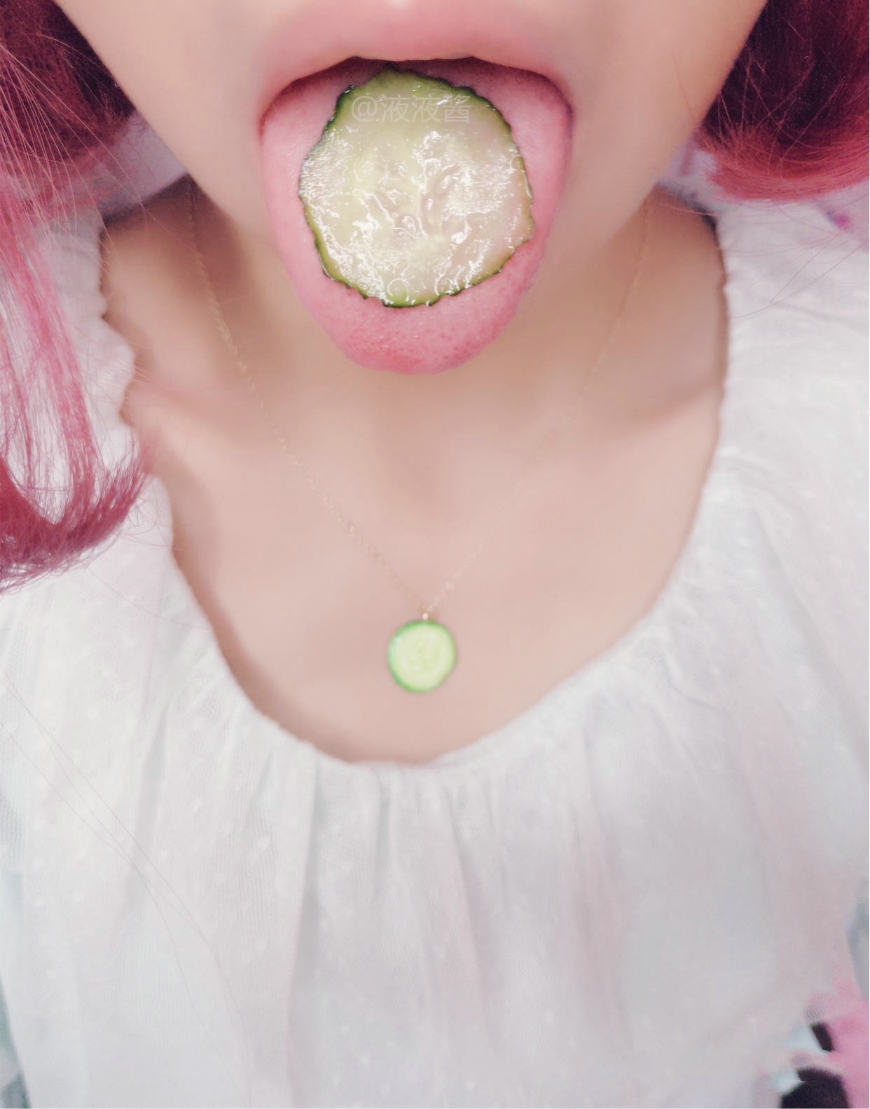 微博@液液酱YeYe – 黄瓜与绿丝