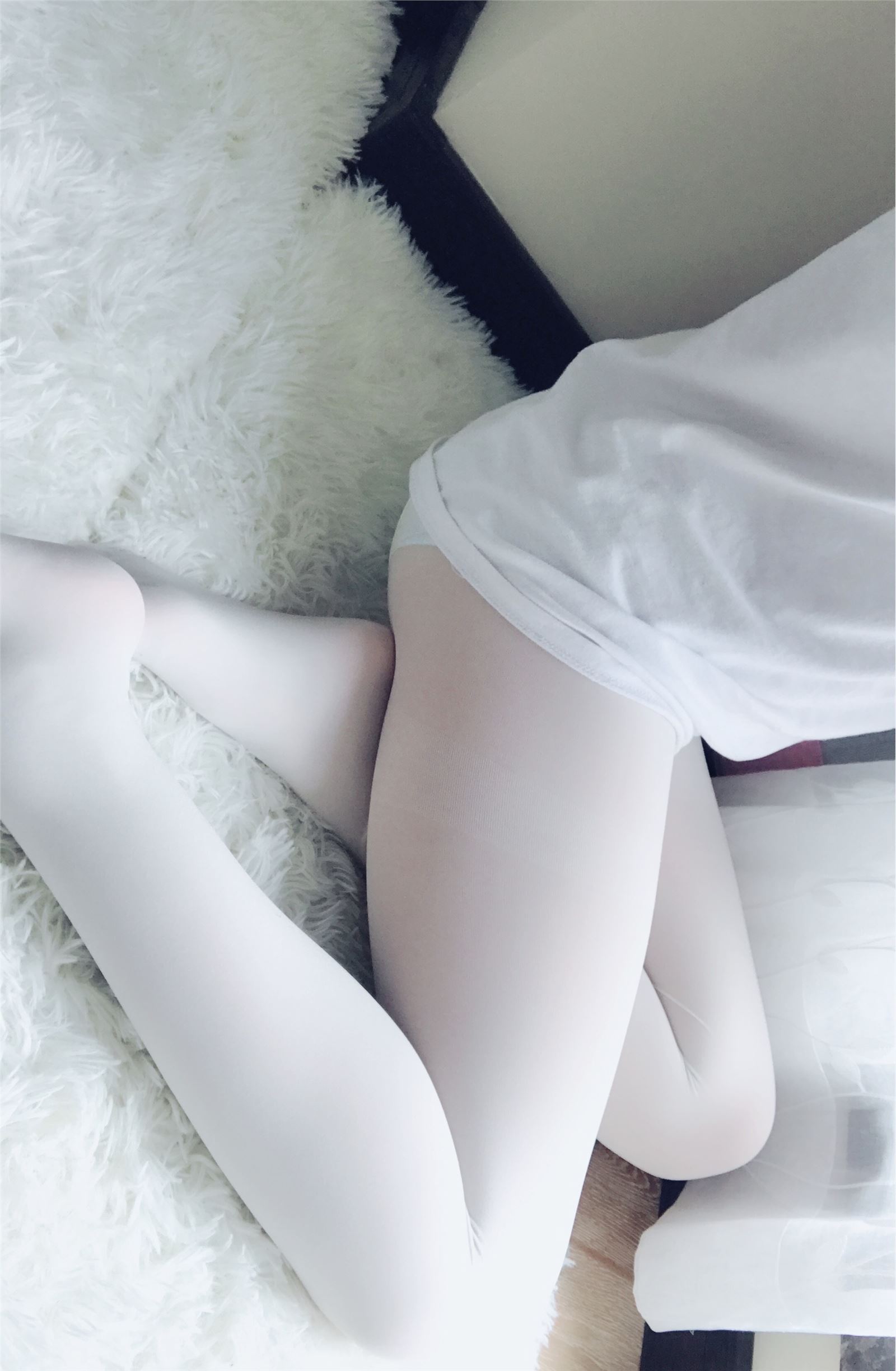 微博@悠宝-白丝随手拍