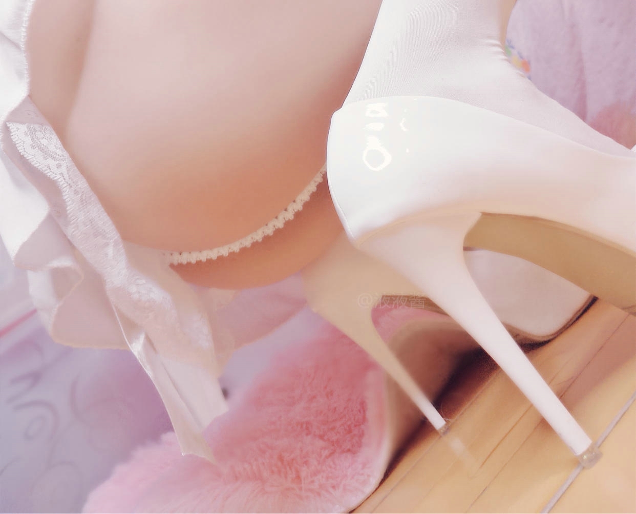 微博@液液酱YeYe – 白丝护士装