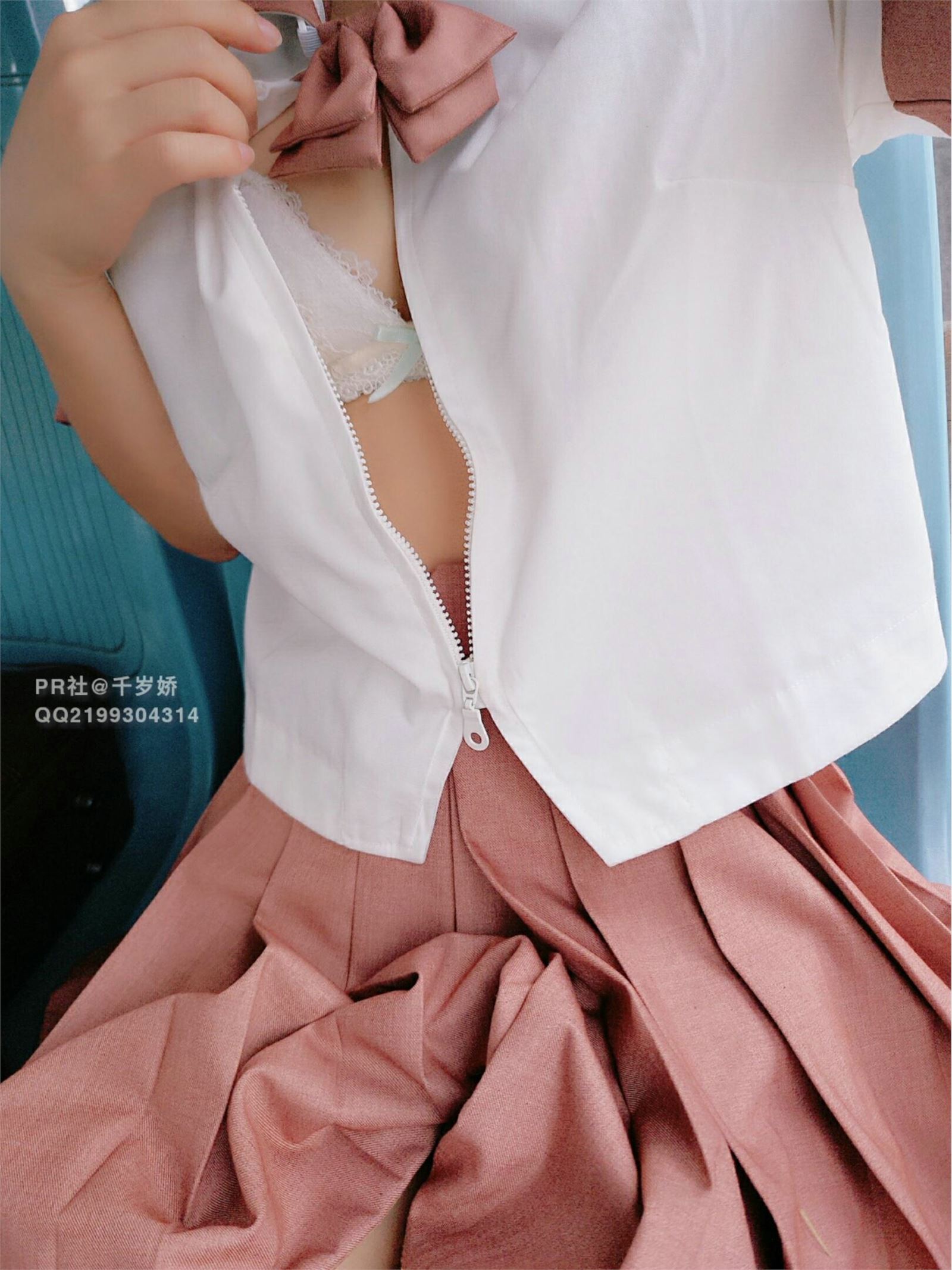 千岁娇—公交车露出