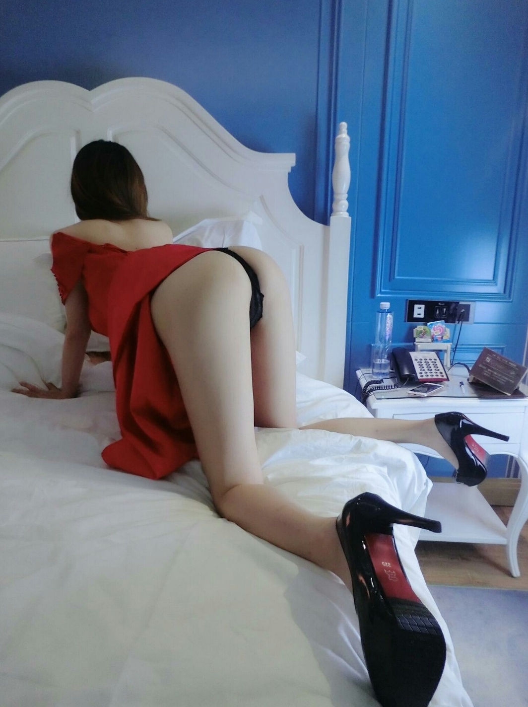 隔壁小姐姐—新婚之夜