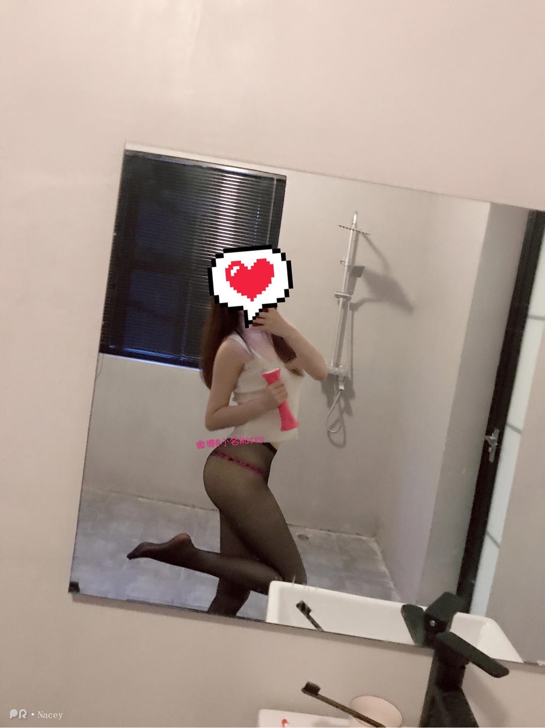 小名Nacey-做瑜伽