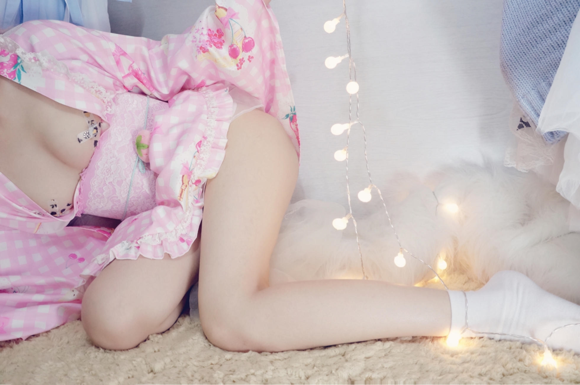 微博@制服邪魔暖暖-冬日暖阳(小草莓浴衣)