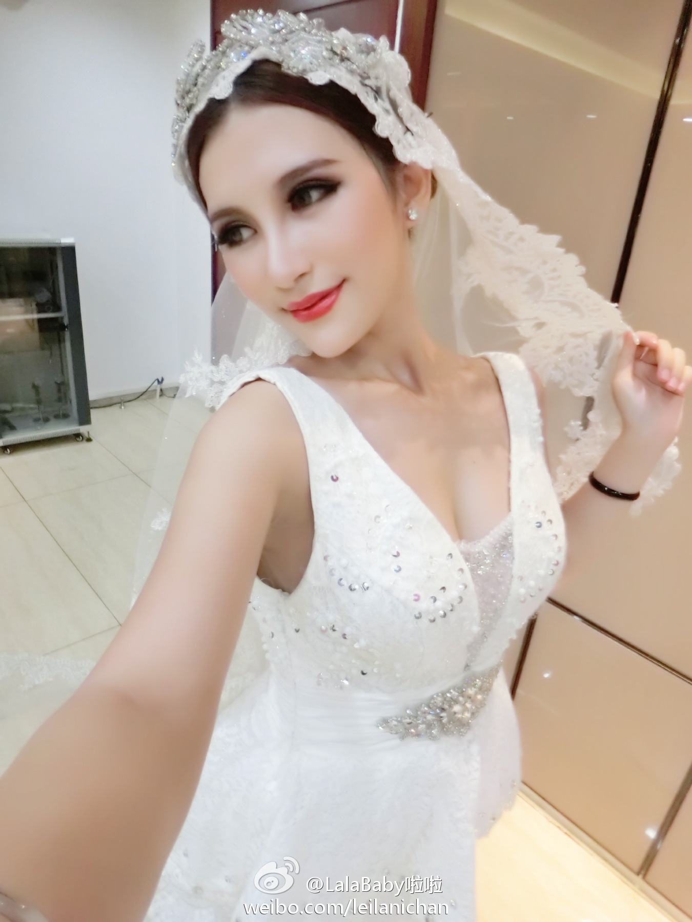 清新美少女 LalaBaby啦啦 生活照05