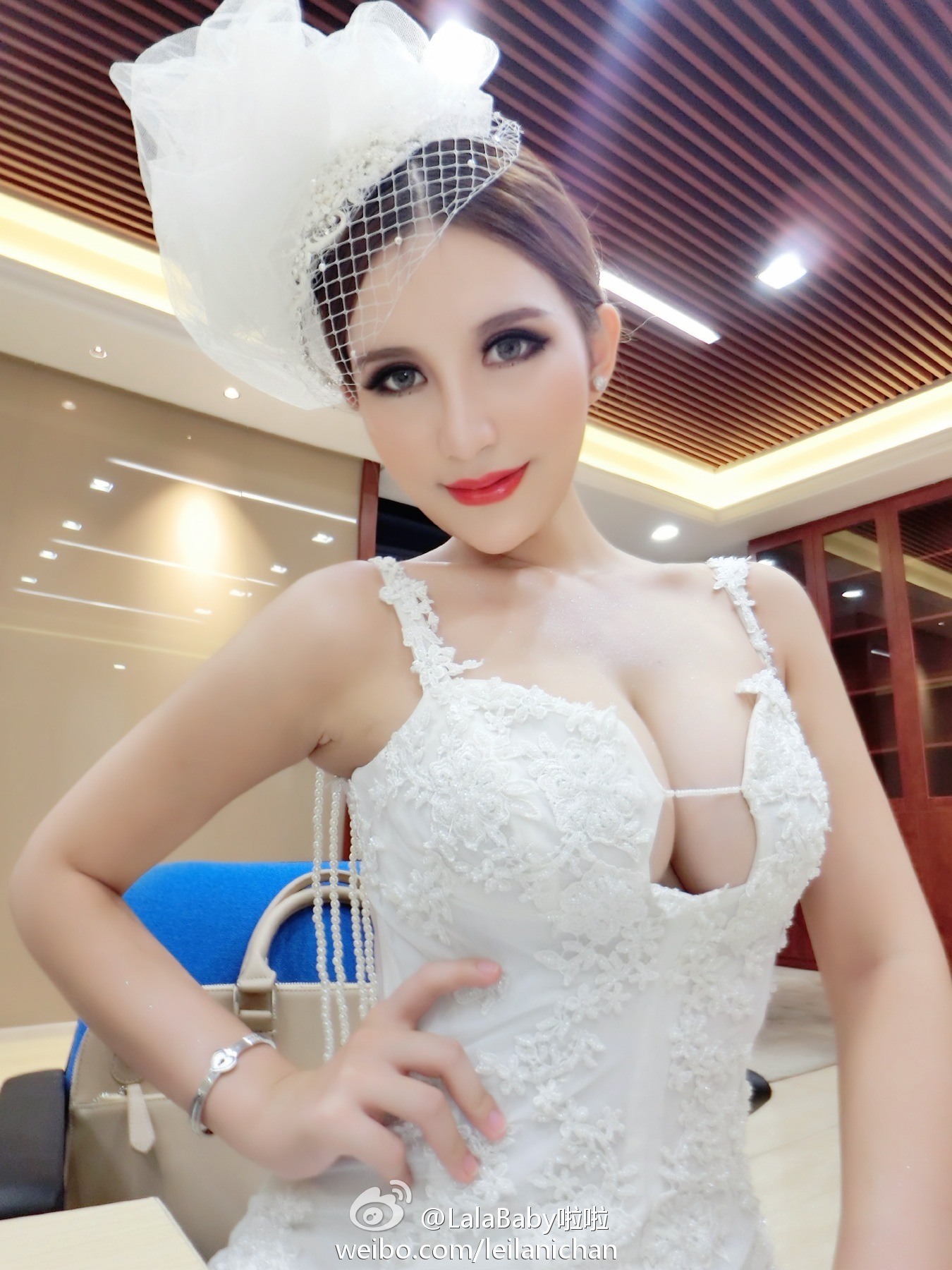 清新美少女 LalaBaby啦啦 生活照05