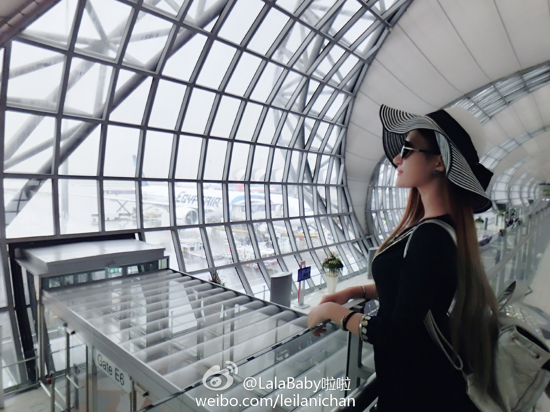 清新美少女 LalaBaby啦啦 生活照05