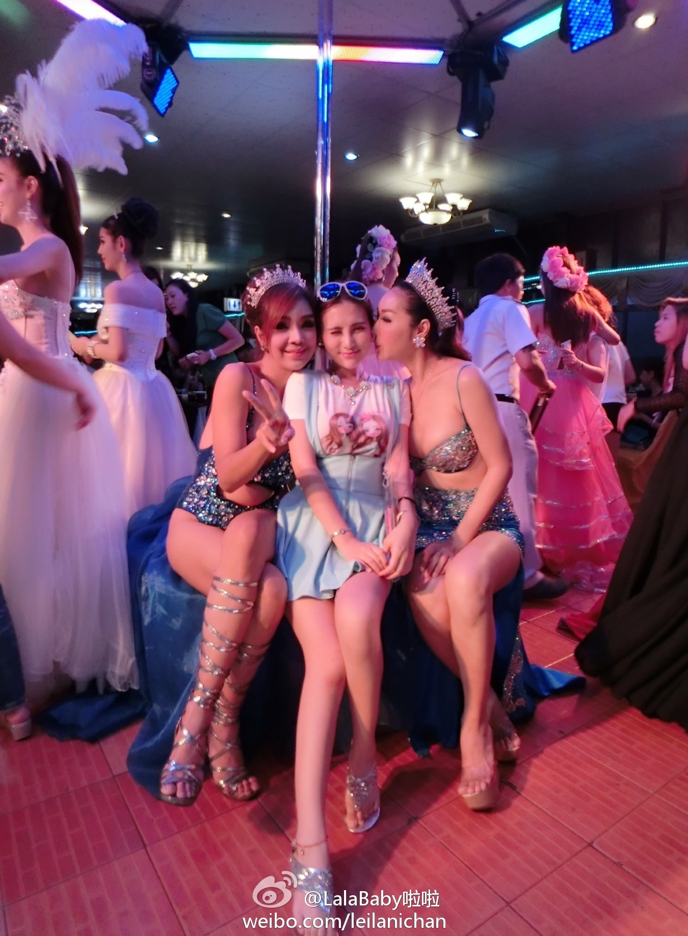 清新美少女 LalaBaby啦啦 生活照05